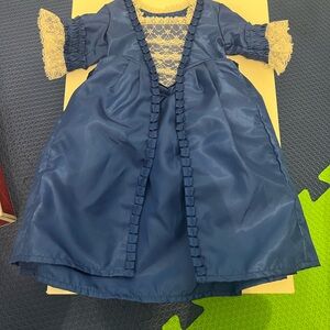 Felicity’s Christmas Dress